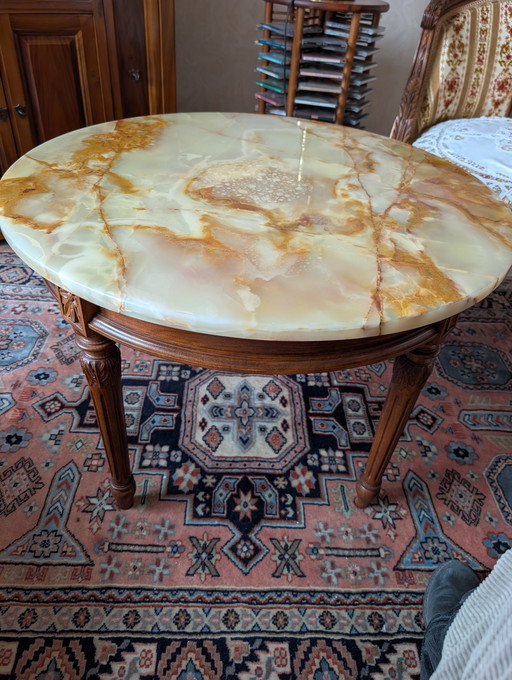 Heavy coffee table in onyx and walnut