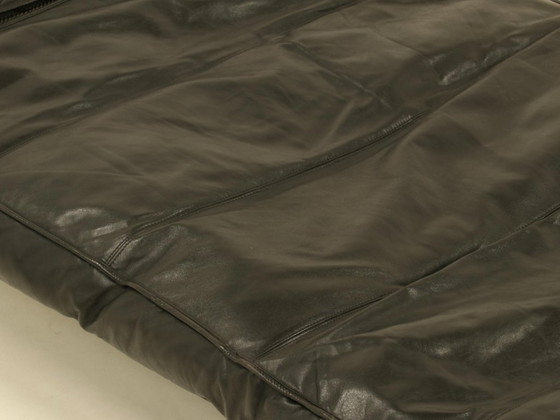 Image 1 of Ligbed van Zanotta in zwart leer