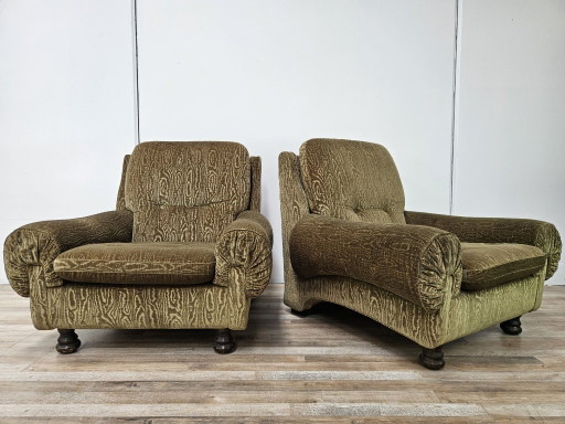 Een paar Italiaanse fauteuils uit de jaren 70.