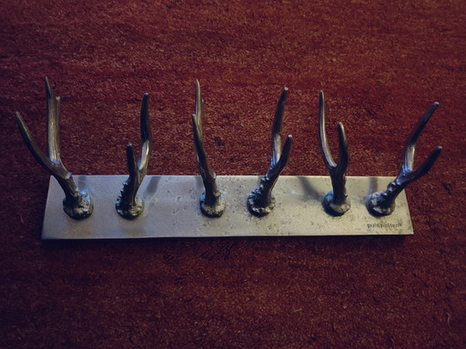 Aluminum coat rack with 6 antlers from Pols Potten