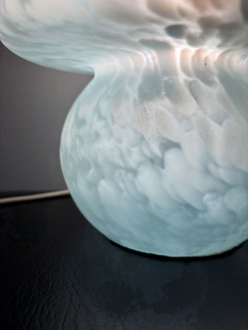 Vintage-Pilzlampe aus hellblauem Marmorglas