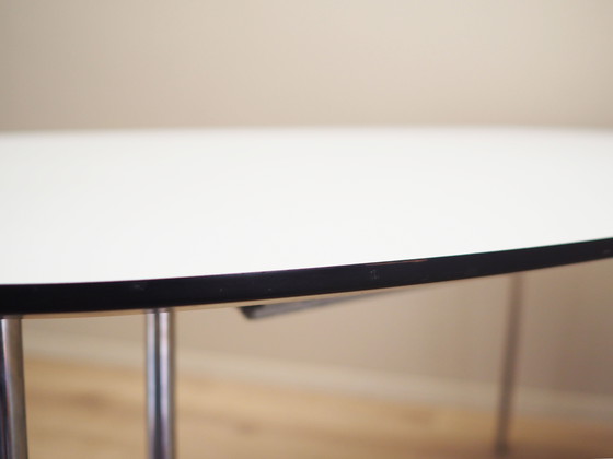 Image 1 of Tavolo bianco, design italiano, anni '90, produzione: Italia