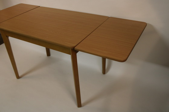 Image 1 of Tavolo da pranzo vintage allungabile in legno