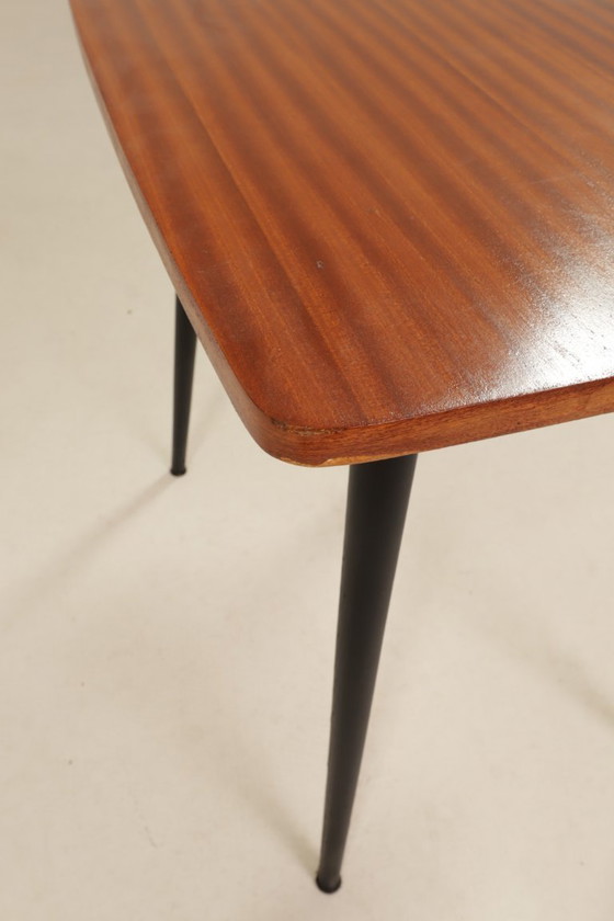 Image 1 of petite table basse vintage au design moderne des années 1970