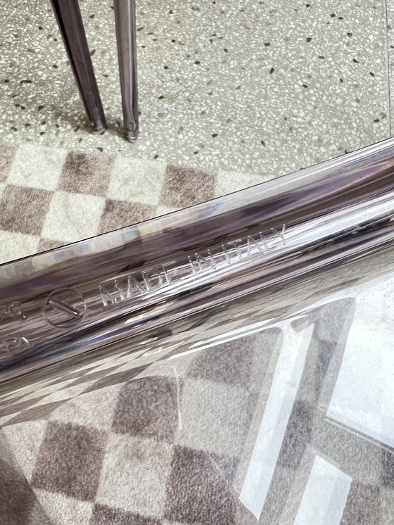 Image 1 of Juego de 4 sillas Casprini de plexiglás morado modelo Tiffany