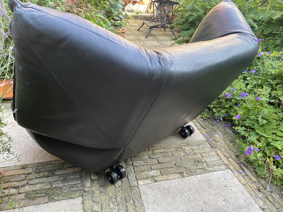 Leolux Colibri Loveseat Zwart Leer – 2 zitsbanken, Leather (photo 9 of 10)