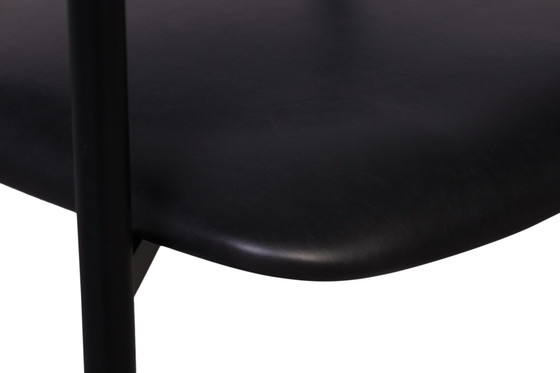 Image 1 of Dan Form Rover fauteuil