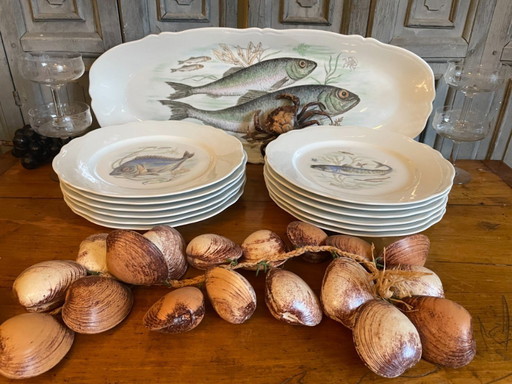 Piatti e ciotola in porcellana di Limoges con pesce francese