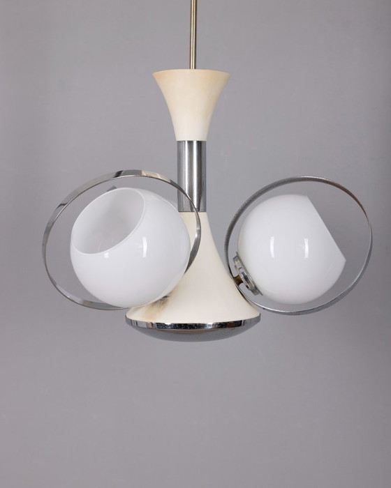 Vintage Italiaanse kroonluchter in Space Age-stijl met glazen lampen, jaren 70 – Glass (photo 2 of 8)