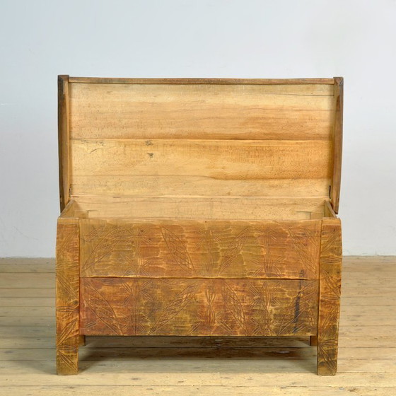 Image 1 of Coffre de berger ancien, années 1850