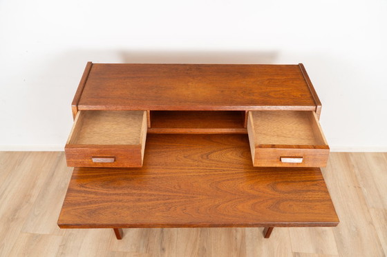 Image 1 of Escritorio de Arne Wahl Iversen