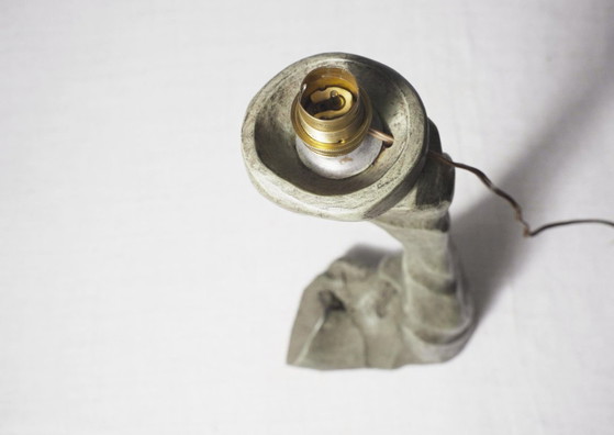 Lampada da Tavolo Brutalista in Legno Intagliato Vintage Scultorea Organica Moderna Globo Opale (foto 9 di 10)