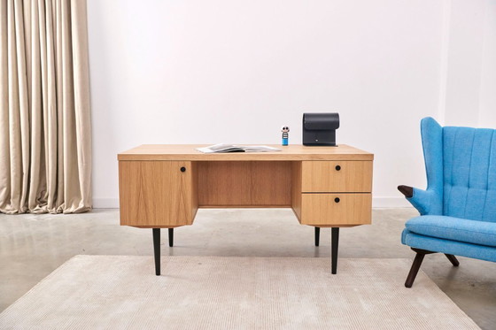 Image 1 of Oak desk - Astrid 1 D_B01