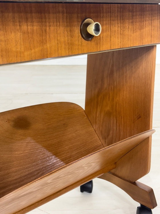 Image 1 of Salontafel uit het midden van de vorige eeuw, bijzettafel, opbergmeubel, tijdschriftenrek, vintage