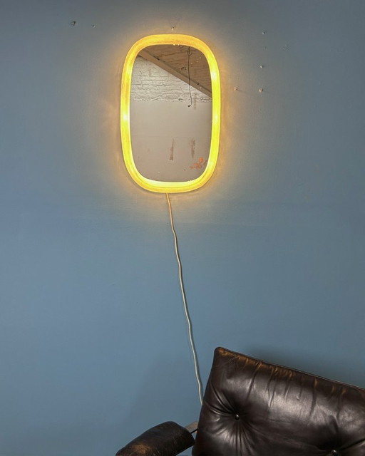 Specchio illuminato Hillebrand