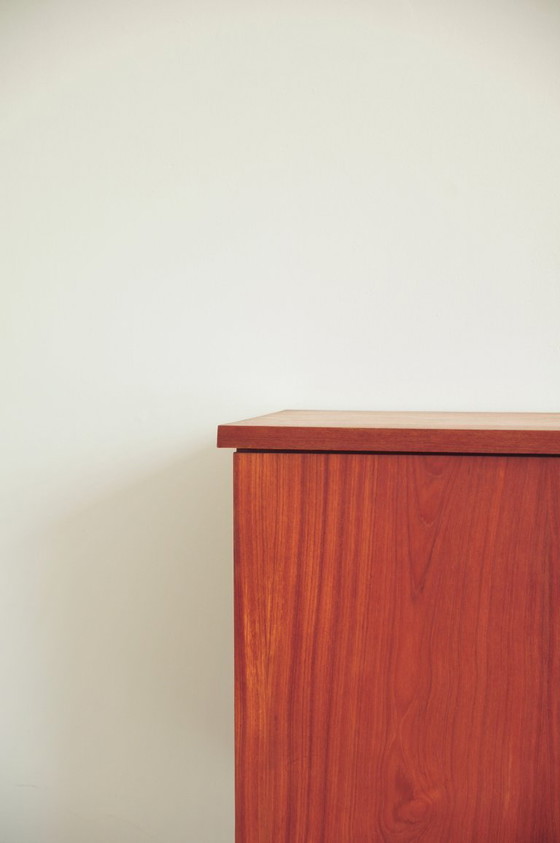 Image 1 of cassettiera in teak