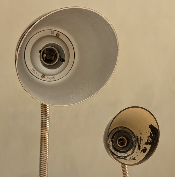 Image 1 of Bakeliet Bauhaus Tafellampen: "Vader en Zoon".