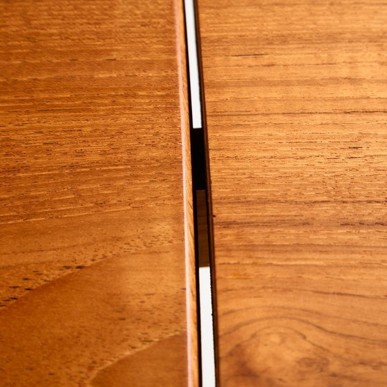 Image 1 of MK11104 Table de salle à manger restaurée en teck et chêne