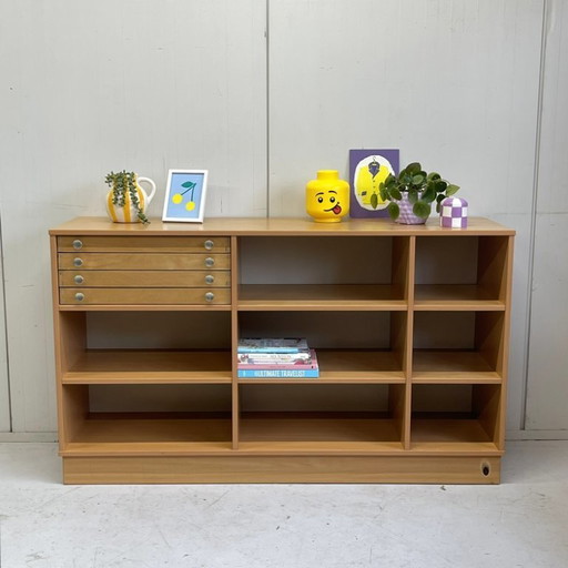 Armario escolar antiguo, separador de ambientes, librería, cajones para papel