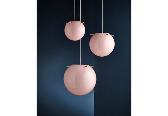 Image 1 of Lampada a sospensione Frandsen Koi Ø25 – rosa opale / ottone