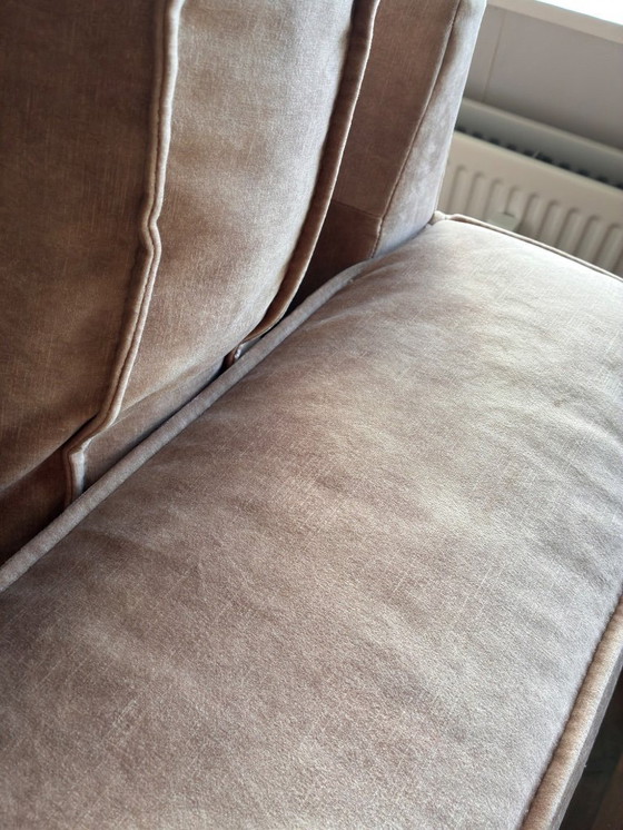 Image 1 of Beautiful sofa