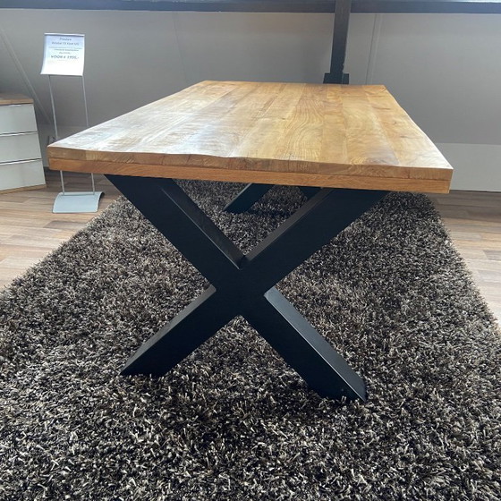 Image 1 of Boda dining table