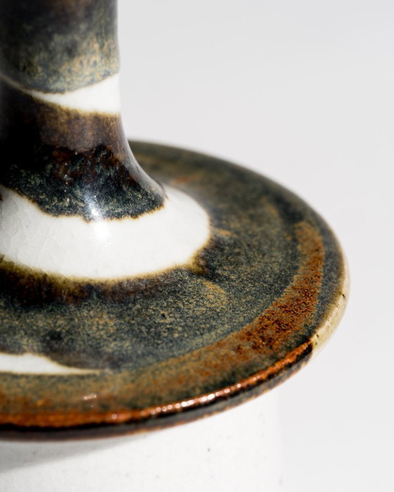 Image 1 of Kuratiertes dänisches Studio-Keramik-Ensemble: Vase von Jette Andersen und Schachtel von Marianne Starck