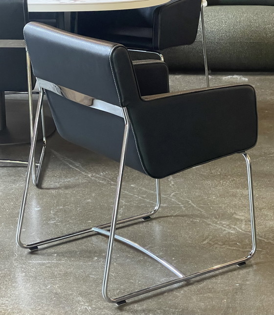 Image 1 of 8 Leolux Spring Butterfly stoelen 