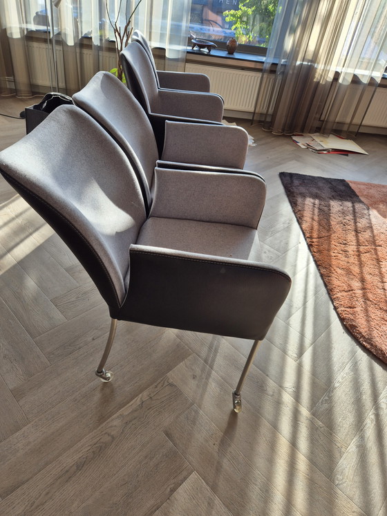 Image 1 of Bert Plantagie dining table with 6 chairs