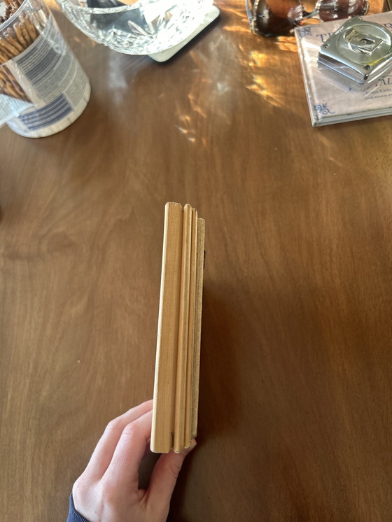 Image 1 of Set van 2 Antieke Delftse Tegels (18e Eeuw) - Vliegeren & Landschap