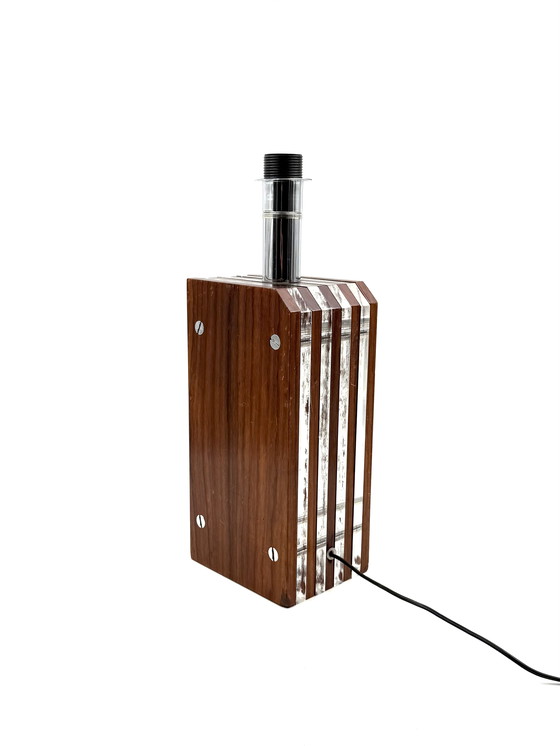 Image 1 of Lámpara de mesa estilo Hollywood Regency, base de madera y lucita, Italia, década de 1970