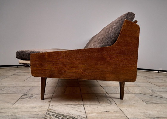 Image 1 of Vintage bank van Interiér Praha, jaren 60, Tsjechoslowakije