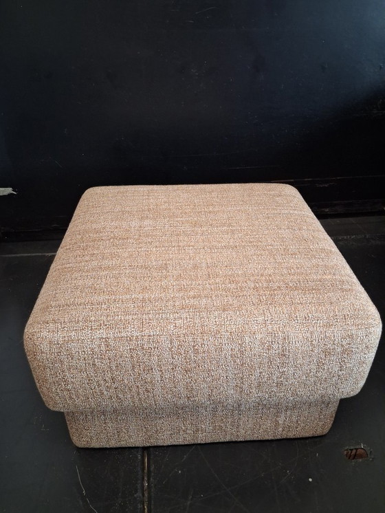 Image 1 of Stool Fungo