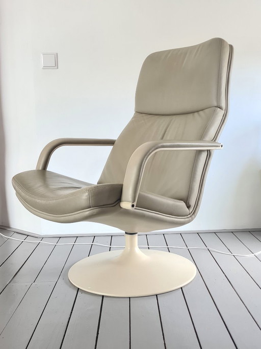 Artifort F182 Geoffrey Harcourt, vorne, 1960er Jahre