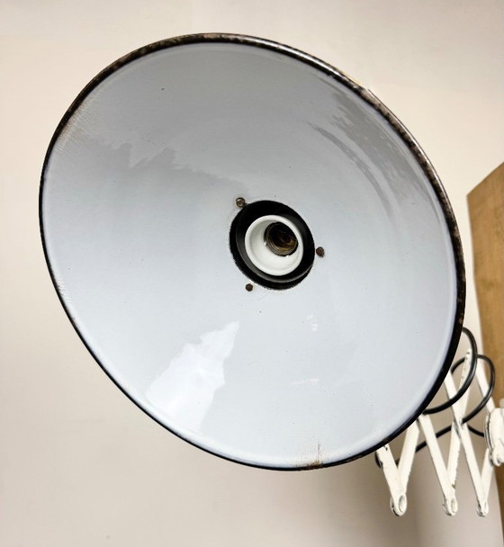 Image 1 of Lampada da parete industriale a forbice in smalto nero, anni '50