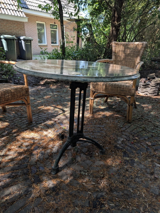 Vintage Marmeren Bistro Tafel + Stoeltjes – Tuinsets, Marble, Cast Iron (photo 4 of 7)