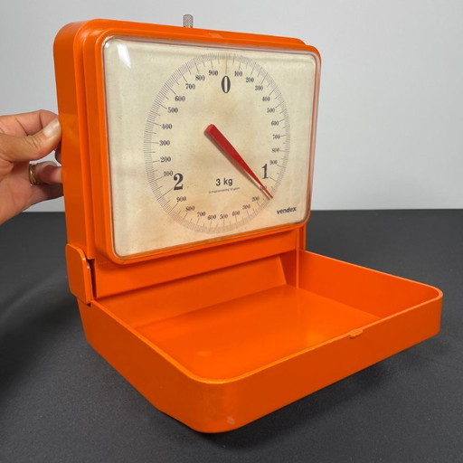 Bilancia da cucina vintage arancione Vendex tedesca da parete