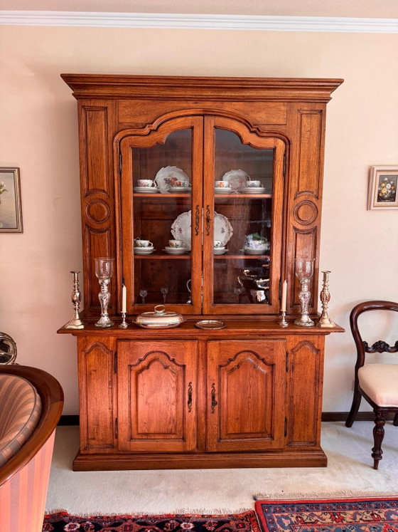 Image 1 of Vetrina/credenza classica in legno massello