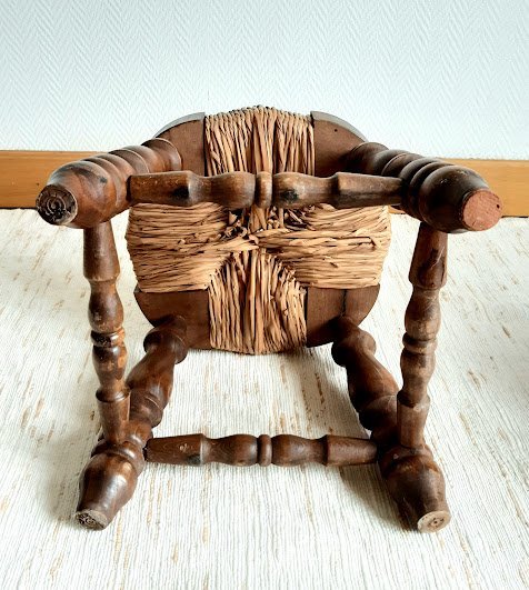 Image 1 of 2x Taburetes bajos de madera y paja estilo 1950 Dudouyt