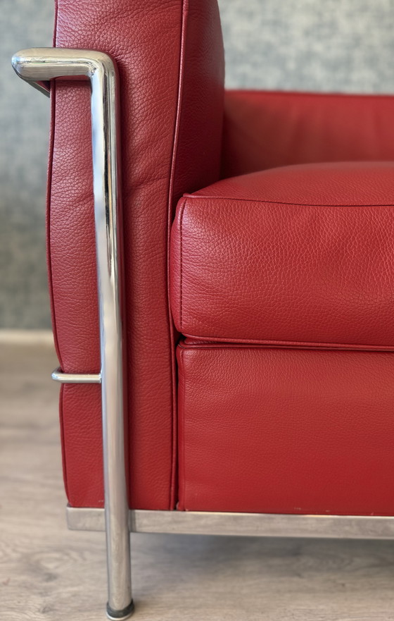 Image 1 of 6 vintage LC2 Le Corbusier stoelen in rood leer, Italië, jaren 80
