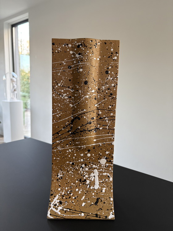 Image 1 of Jarrón de diseño único Carneol fabricado en cristal, 34 cm de alto.