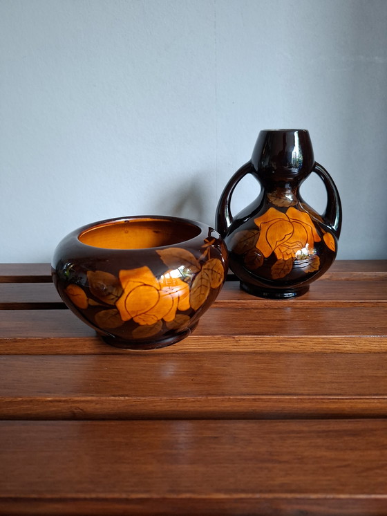 Image 1 of Art deco Oorkan en vaas