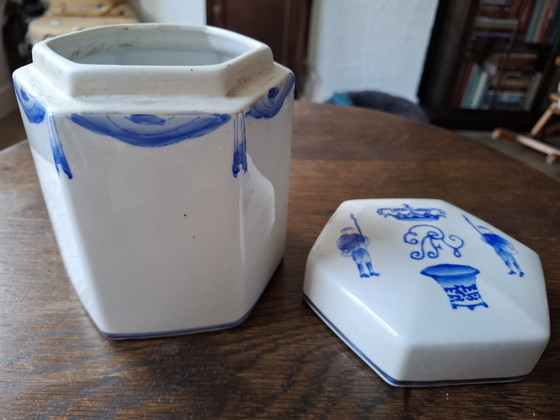Vaso esagonale in porcellana Wong Lee – Oggetti decorativi, Porcelain (photo 5 of 7)