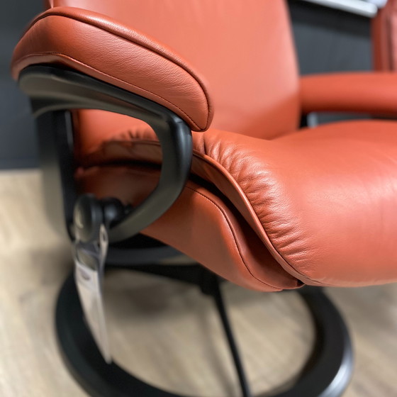 Image 1 of Sillón reclinable Stressless Aura L