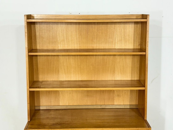 Image 1 of Mobile Hellerau vintage / Credenza alta di metà secolo / Cassettiera / Serie 602 Senesche