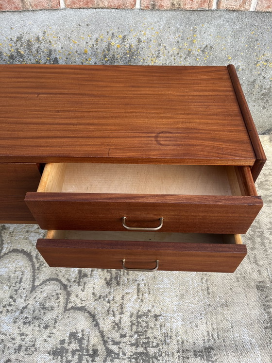 Image 1 of Vintage teakhouten lowboard tv-meubel