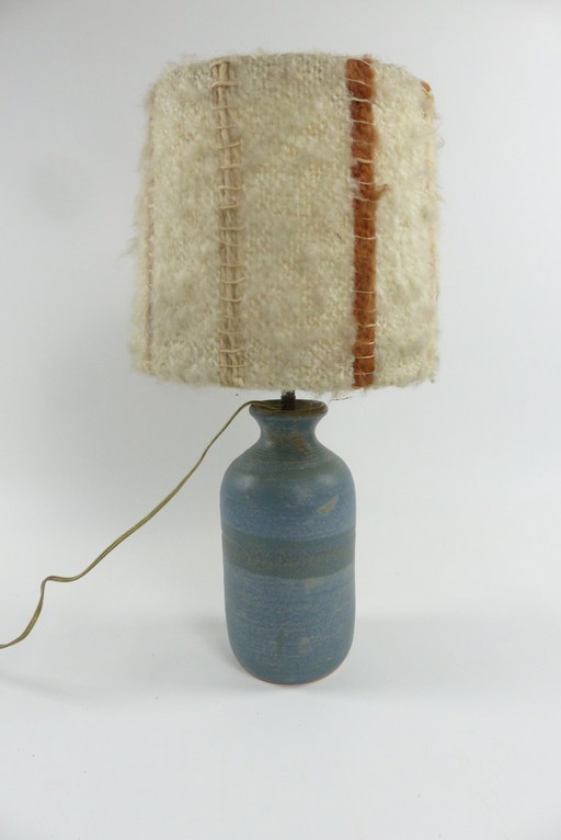 Lampe en grès vers 1970.