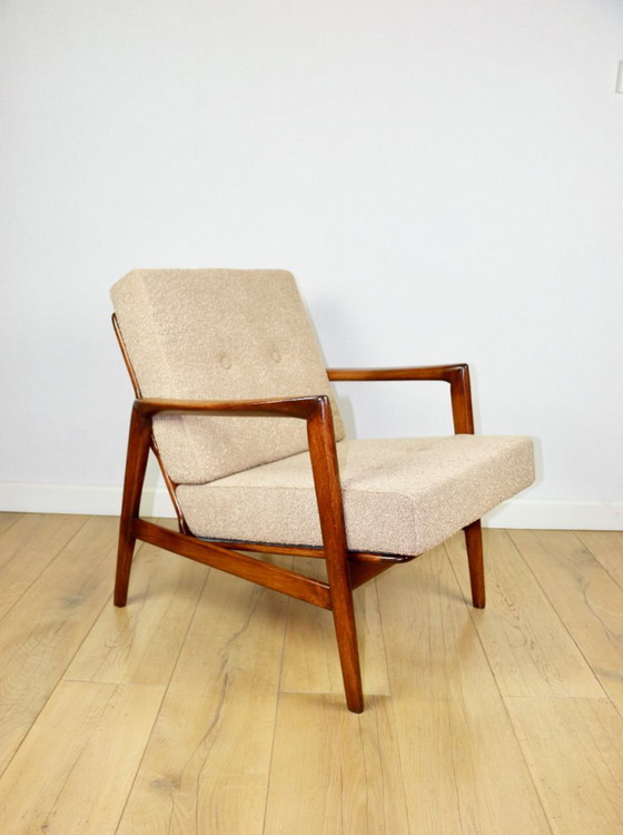 Poltrona PRL "Stefan" in rovere, beige vintage - tessuto bouclé dorato - 3 pezzi disponibili – Axel Concept (photo 9 of 9)