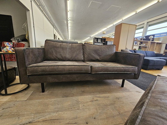 Image 1 of Rodeo - Divano in microfibra da 2,5 posti con poggiapiedi abbinato