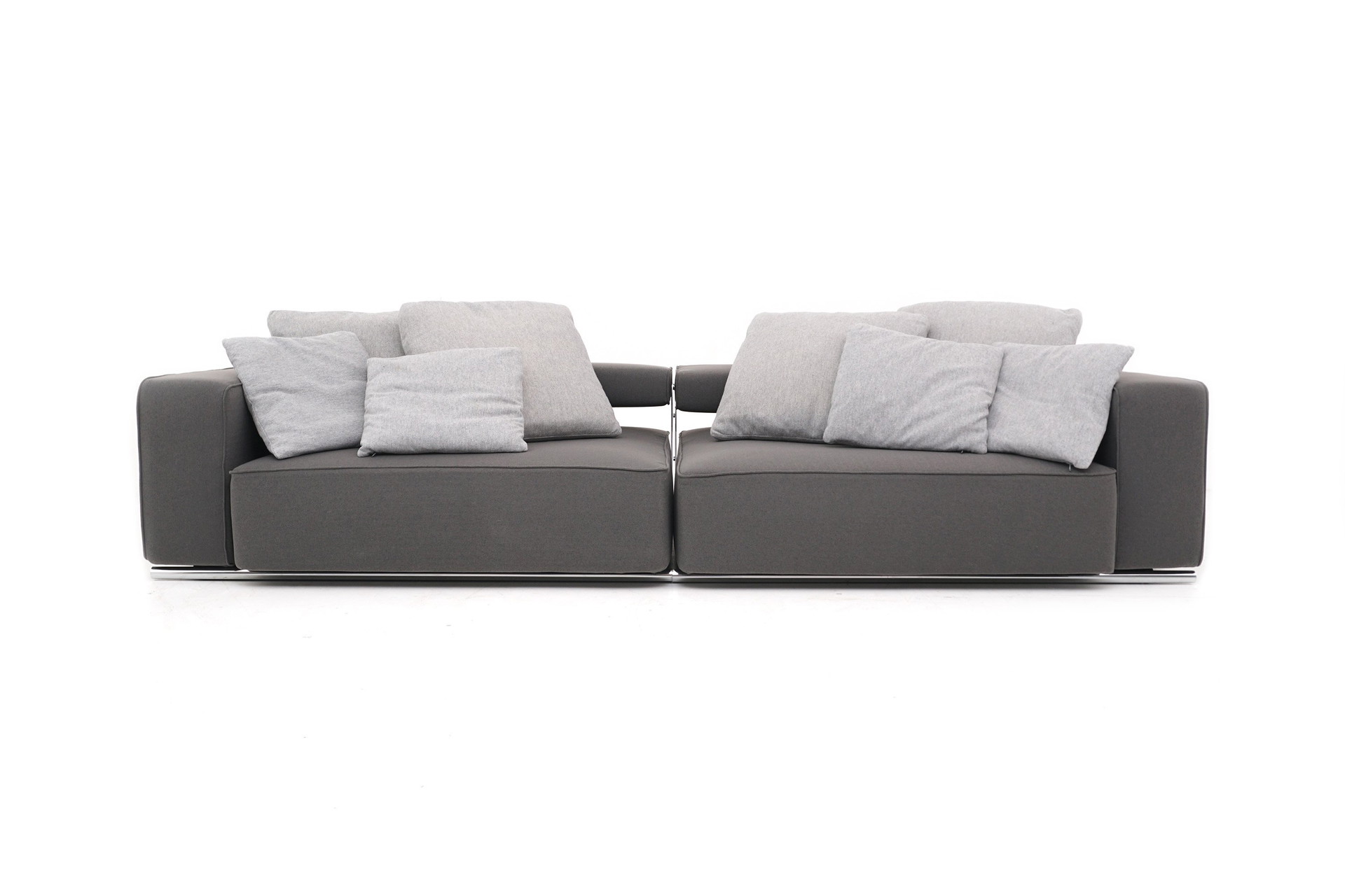 B&B Italia Andy Sofa - Grey Fabric, Exhibition Piece | €5,699